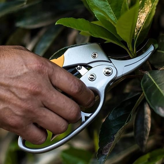 8-Inch Ratchet Pruning Shears for Gardening – Ergonomic Garden Hand Pruner for Easier Cutting