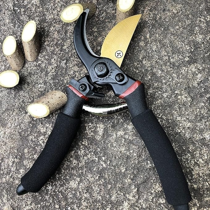 8-Inch Titanium Bypass Pruning Shears for Gardening – Ergonomic Hand Pruner for Precision Cutting